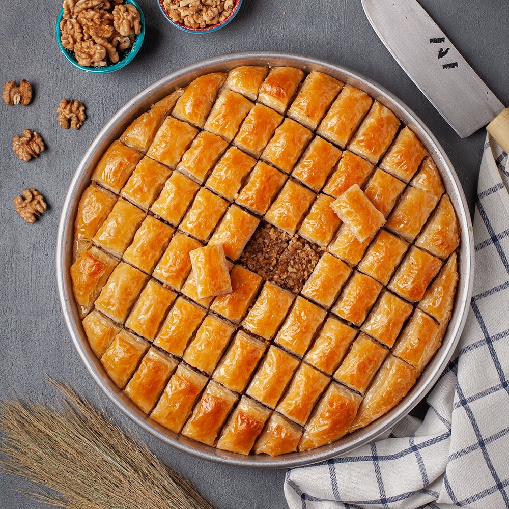 CEVİZLİ BAKLAVA